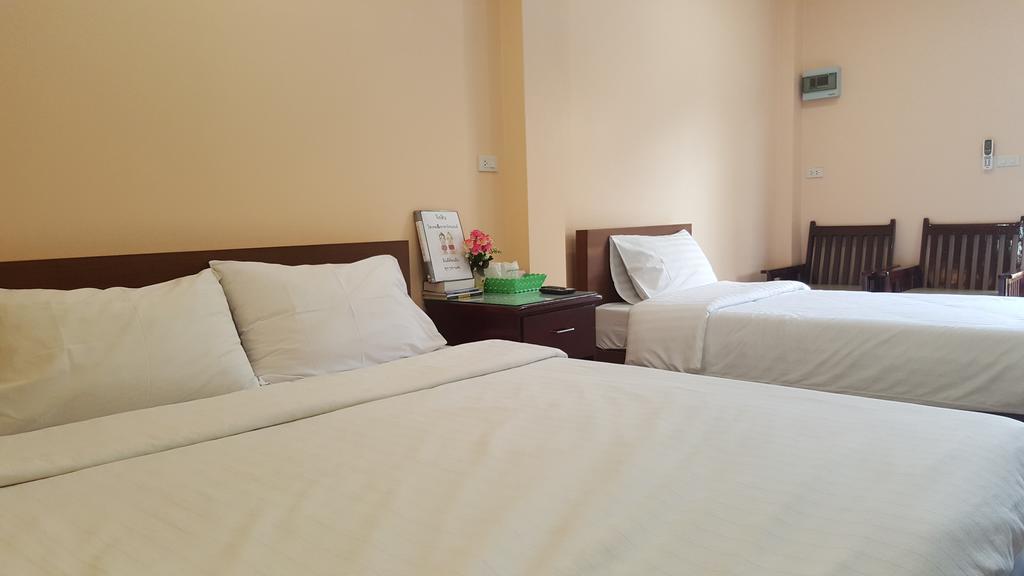 Jirasin Hotel & Apartment Ранонг Номер фото