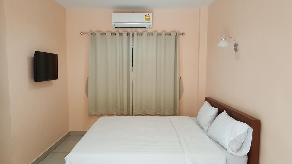 Jirasin Hotel & Apartment Ранонг Экстерьер фото