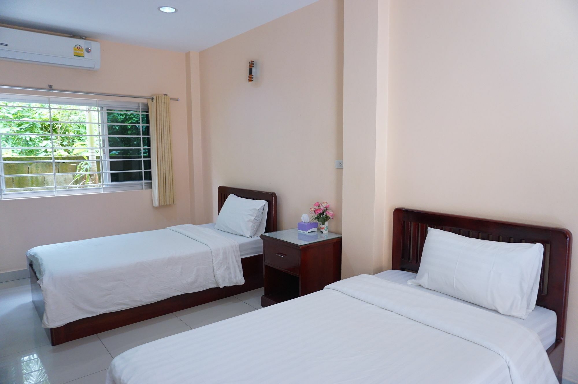 Jirasin Hotel & Apartment Ранонг Экстерьер фото