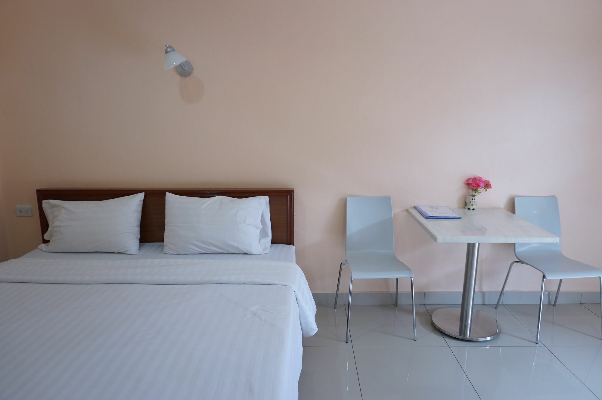 Jirasin Hotel & Apartment Ранонг Экстерьер фото